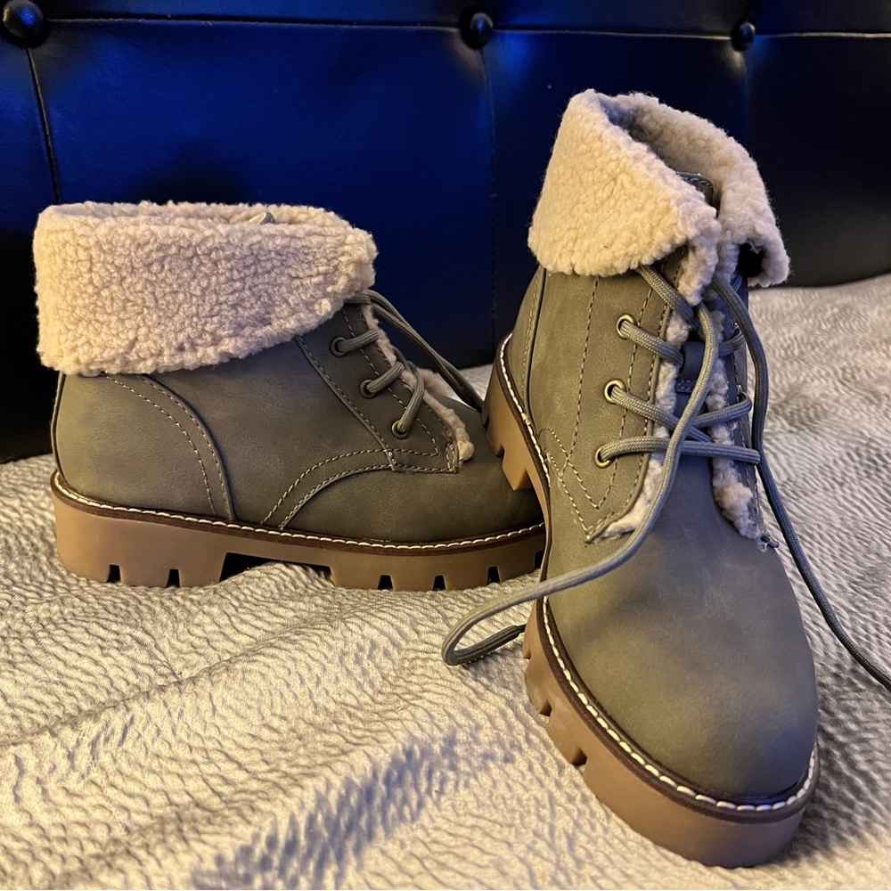 Sonoma grey boots, size 8